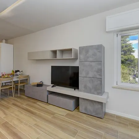 Desenzanoloft Official Partner Marriott Homes & Villas - Cappuccino Apartment Desenzano del Garda Exterior photo