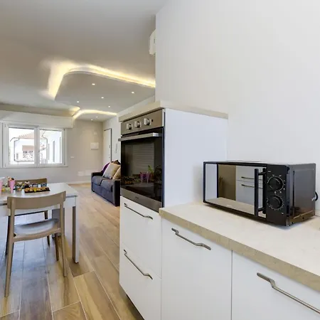 Desenzanoloft Official Partner Marriott Homes & Villas - Cappuccino Apartment Desenzano del Garda Exterior photo